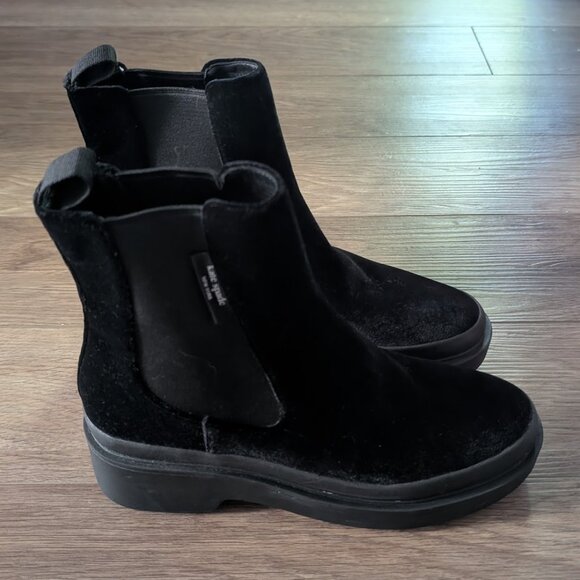 NEW! Kate Spade | Winnie Velvet Chelsea Boots In Black - Picture 1 of 10